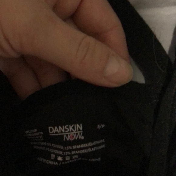 Sports bras - Picture 2 of 4